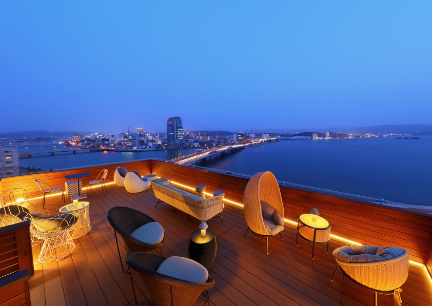 本館10階 SKYTOP TERRACEからの夜景