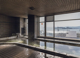 画像：松江しんじ湖温泉 展望大浴場